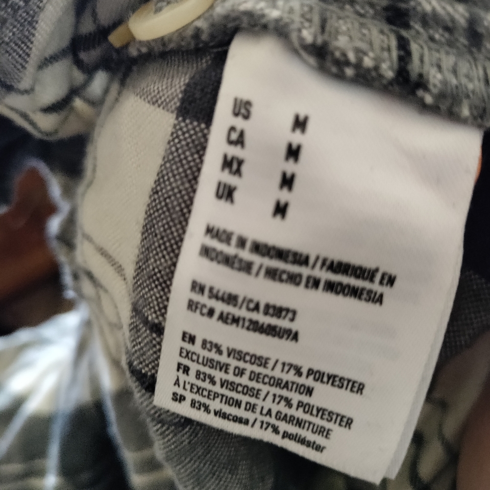 American eagle plaid button down - Picture 8 of 8
